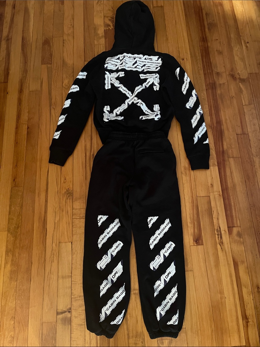 Off-White Main label Cabin Baggage Tape Print Diagonal Arrow Hoodie Jogger set